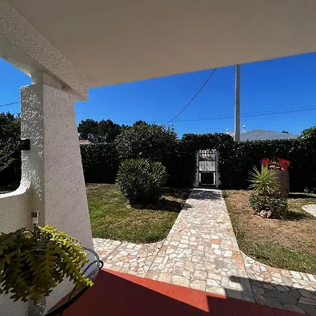 Holiday home Ivy House *